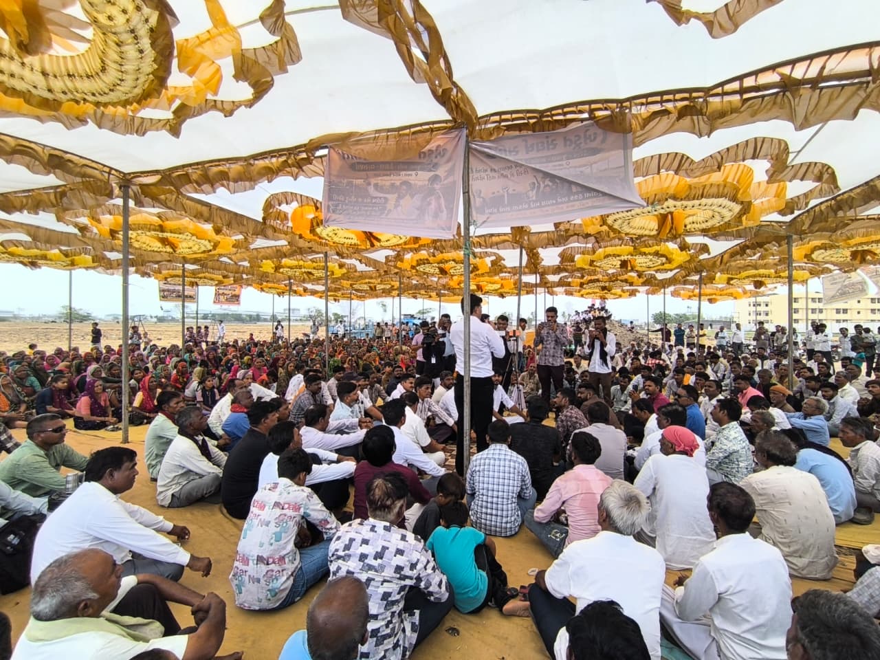 GARVI GUJARAT 4 9