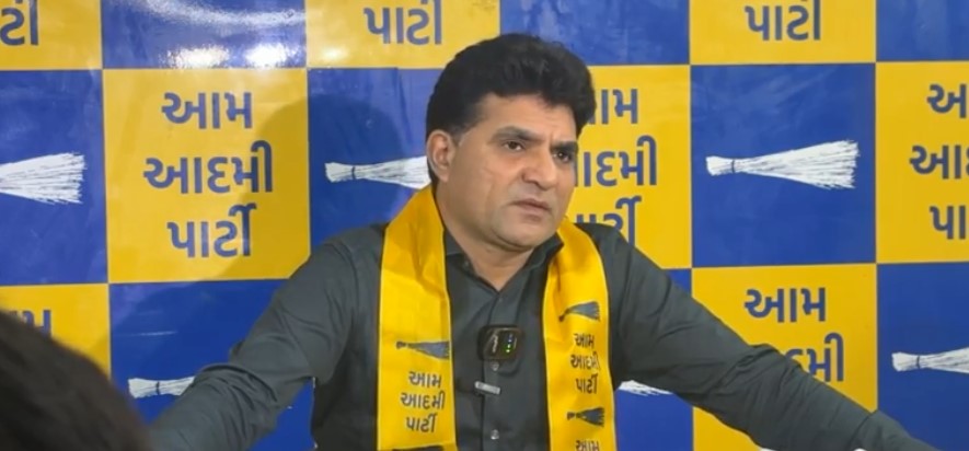 ઈસુદાન ગઢવીનો મોદી પર પ્રહાર: ચૈતર વસાવા કેસે આદિવાસી સમાજમાં રોષ, હસ્તાક્ષર અભિયાનની જાહેરાત GARVI GUJARAT 31