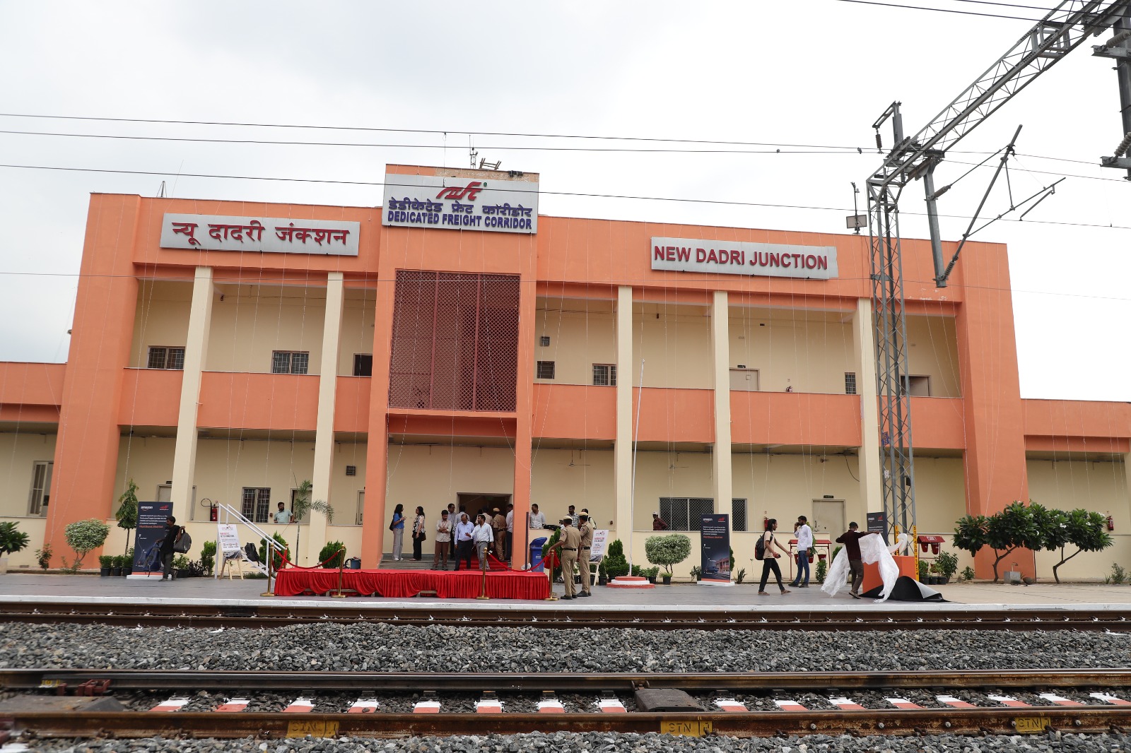 GARVI GUJARAT 4 4