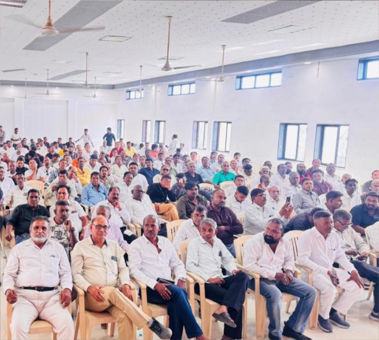 સુરતમાં SC-ST સમાજનું સંમેલન: સફાઈ કામમાં કોન્ટ્રાક્ટ સિસ્ટમ નાબૂદ કરવા આંદોલનની હાકલ NEWS 1